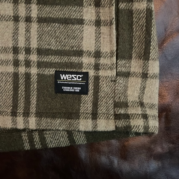 Jacket - Picture 2 of 11